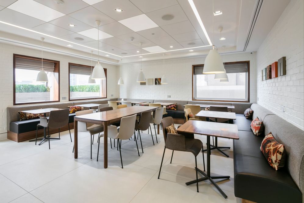 Ceiling mountable infrared heater 